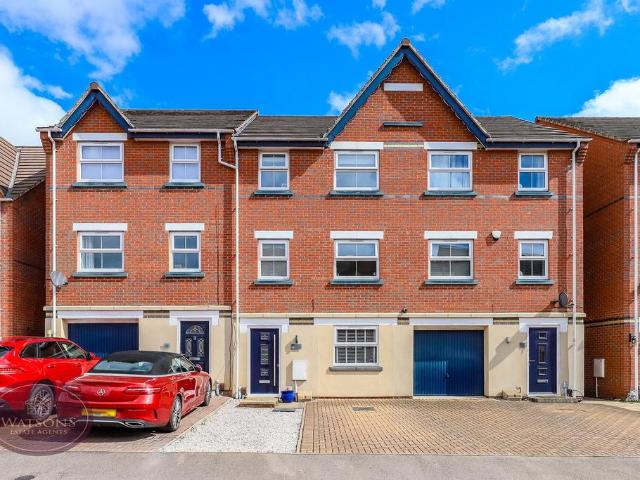 House for sale in Caldermill, East Midlands
