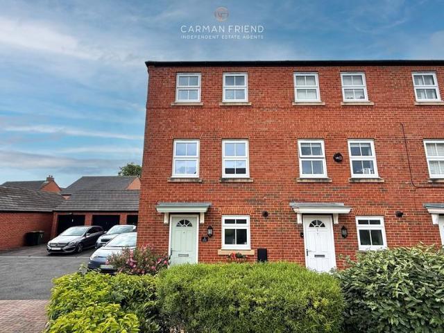House for sale in Huntington, Cheshire