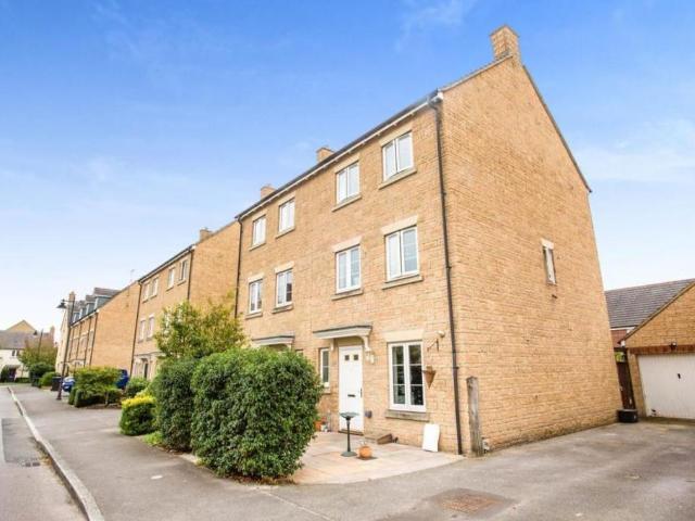 House for sale in Calne
