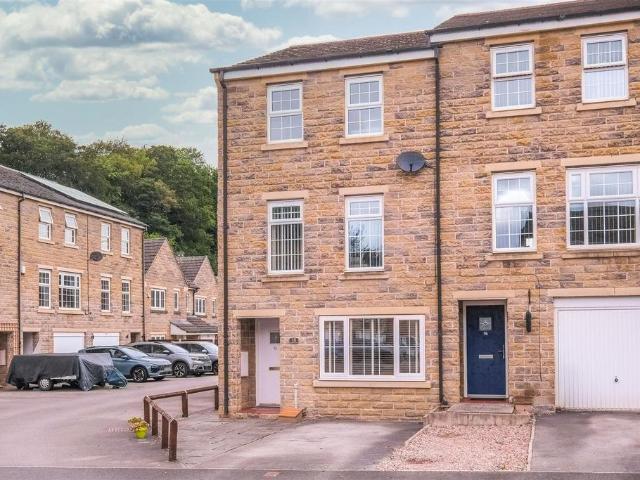 House for sale in Hove Edge, Bailiff Bridge