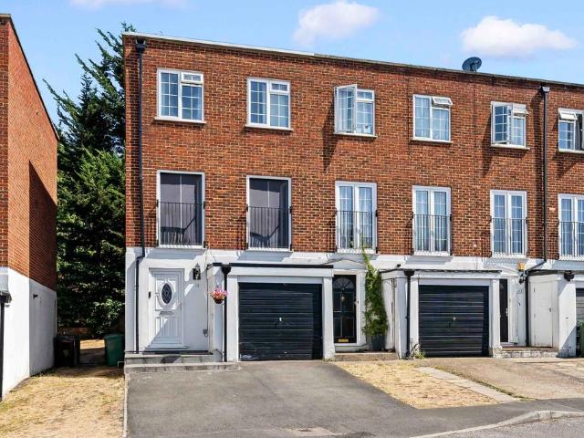 House for sale in Woodcote Green, Greater London