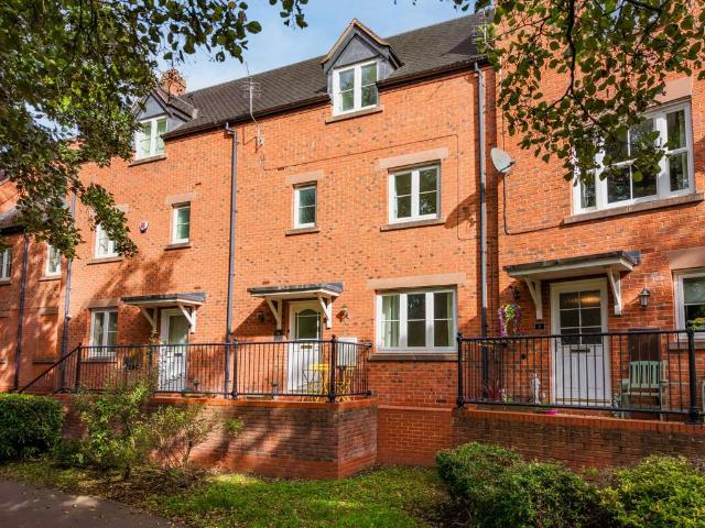House for sale in Kingsley Moor, Staffordshire
