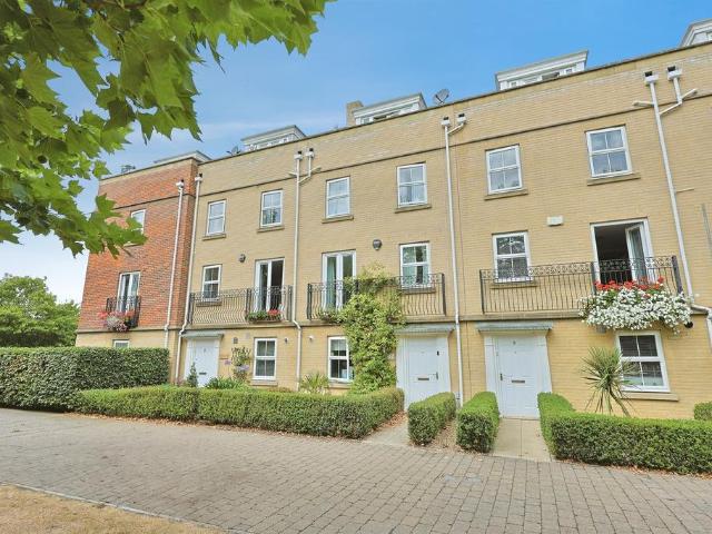 House for sale in Arlington, Norwich