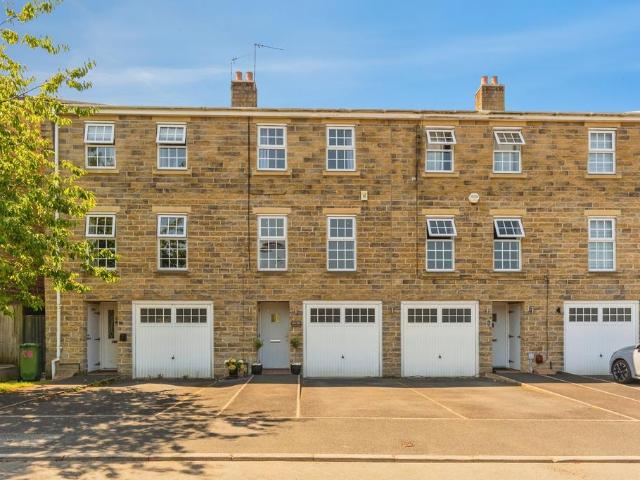House for sale in Greenheys, Greater Manchester