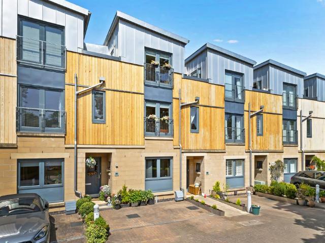 House for sale in Eskbank, Scotland