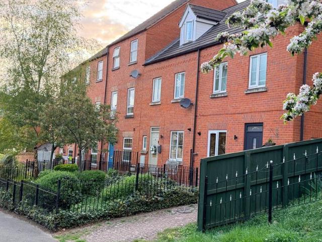 House for sale in Ermine West, Brayford
