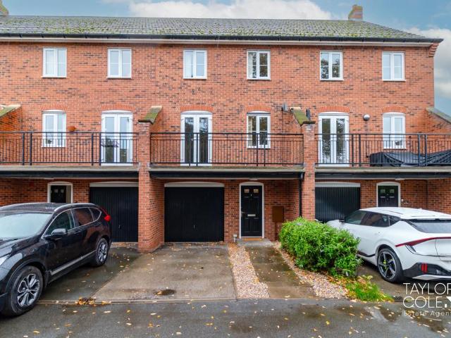 House for sale in Fazeley, Boley Park