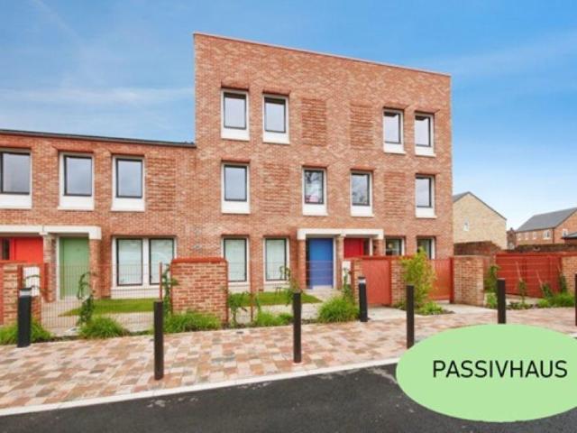 House for sale in High Field, York
