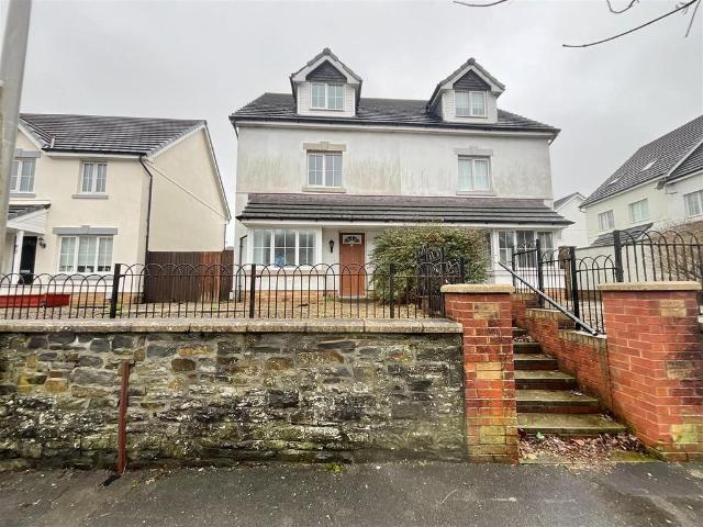 House for sale in Box, Llanelli