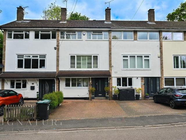 House for sale in Batchworth, Hertfordshire