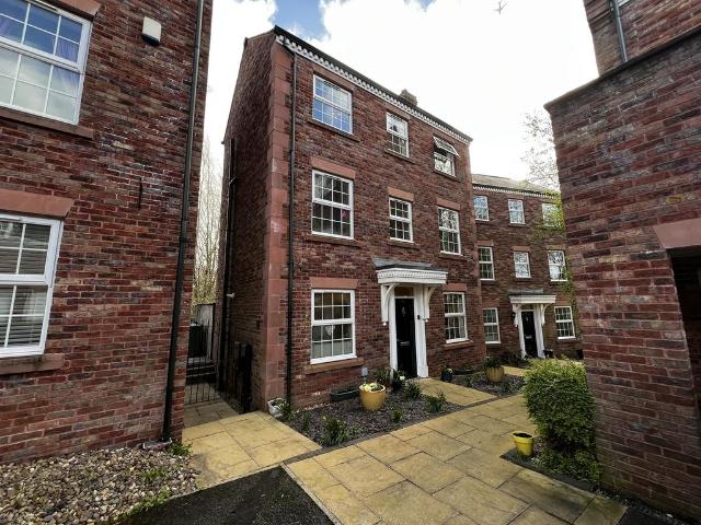 House for sale in Godley, Greenheys