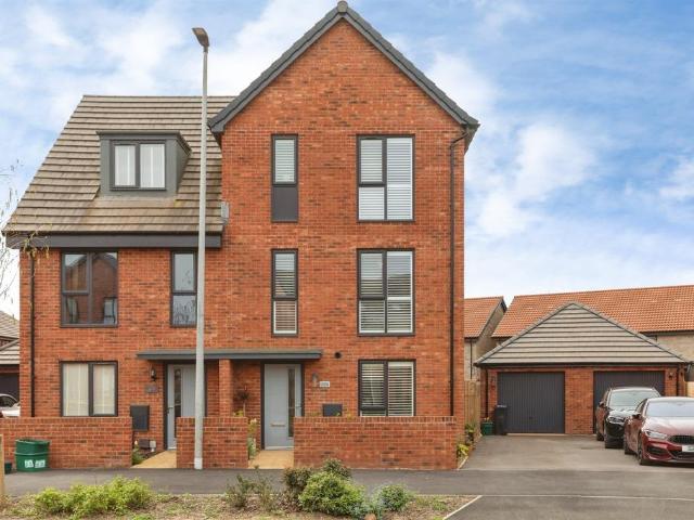 House for sale in Yate Rocks, Yate
