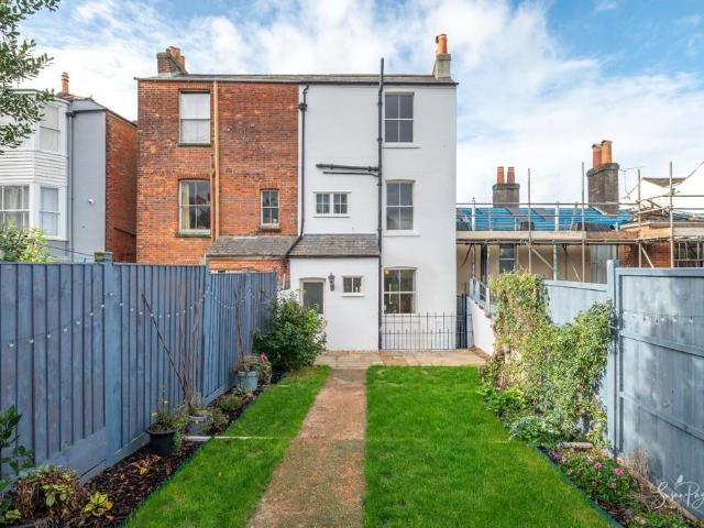 House for sale in Weeks, Ryde