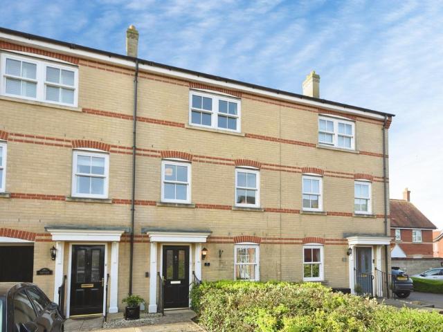 House for sale in Chipping Hill, Essex