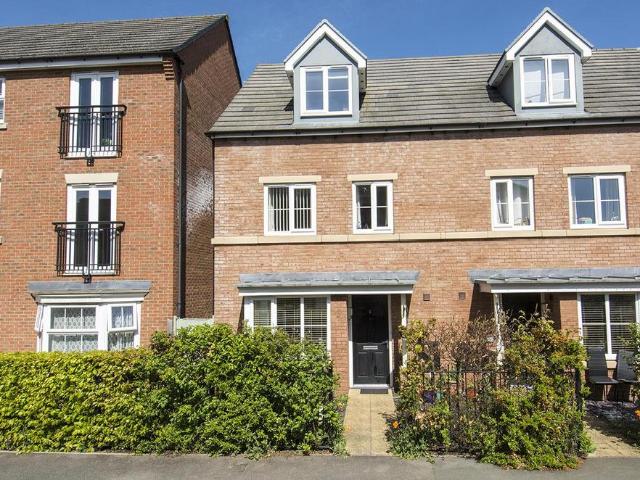 House for sale in Stanford On Avon, Leicestershire