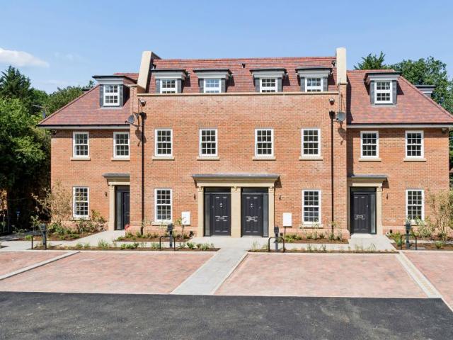 House for sale in Beaconsfield, Knotty Green