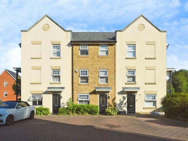House for sale in Bromley Common, Greater London