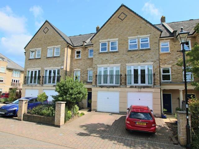 House for sale in Banister's Park, Isle Of Man