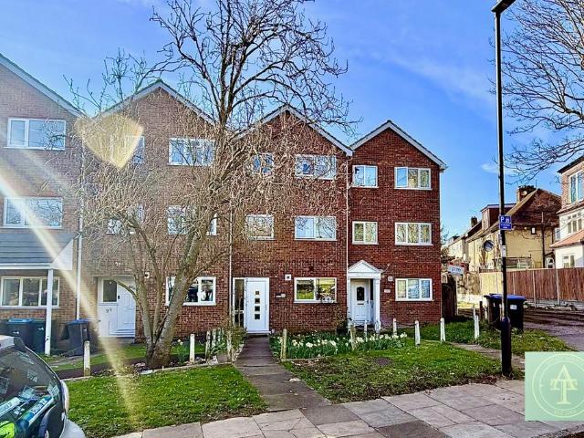 House for sale in Southgate, Oakwood