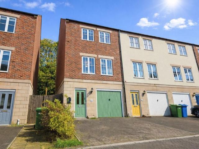 House for sale in Whitby, North Yorkshire