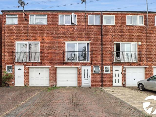 House for sale in Belvedere, Greater London