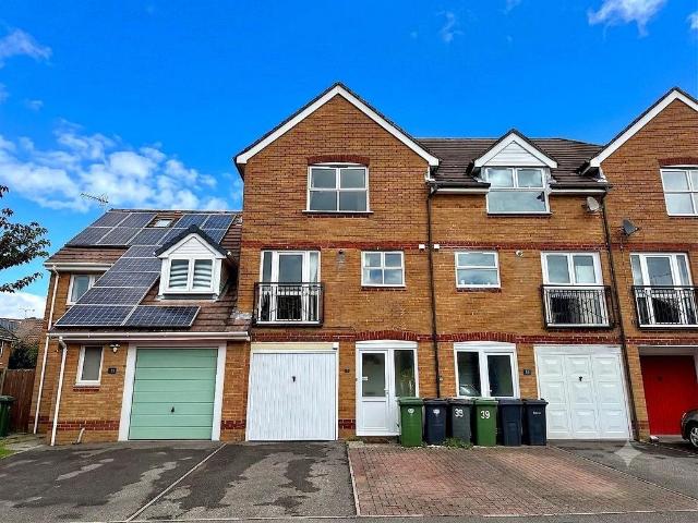 House for sale in Whiteley, Hampshire