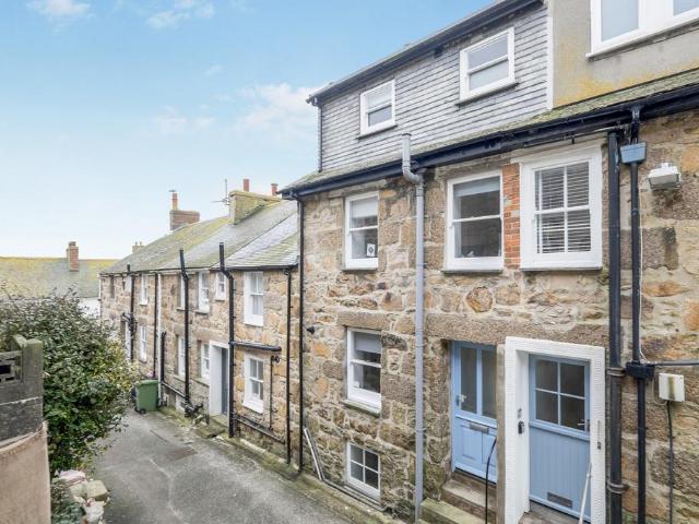House for sale in Penbeagle, Cornwall