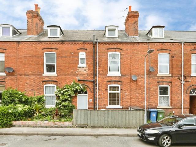 House for sale in Costhorpe, East Midlands