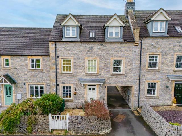 House for sale in Kingsley Moor, Staffordshire
