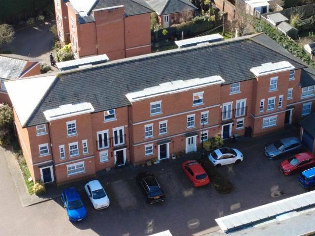 House for sale in Trench Wood, Bourne Vale