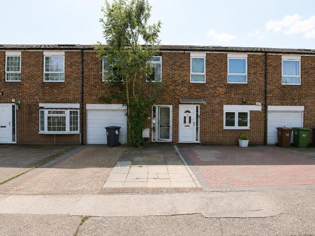 House for sale in Elstree and Borehamwood, Borehamwood