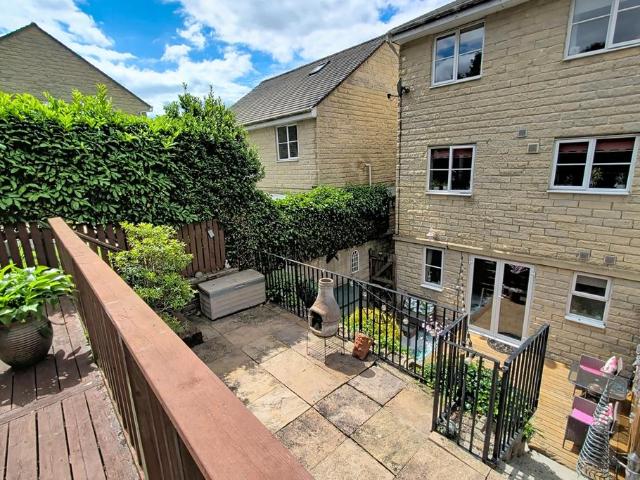 House for sale in Bailiff Bridge, West Yorkshire