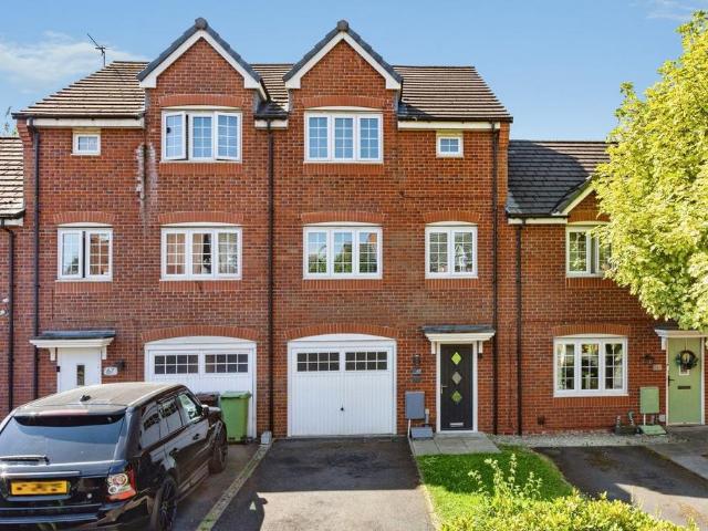 House for sale in Westleigh, Wigan