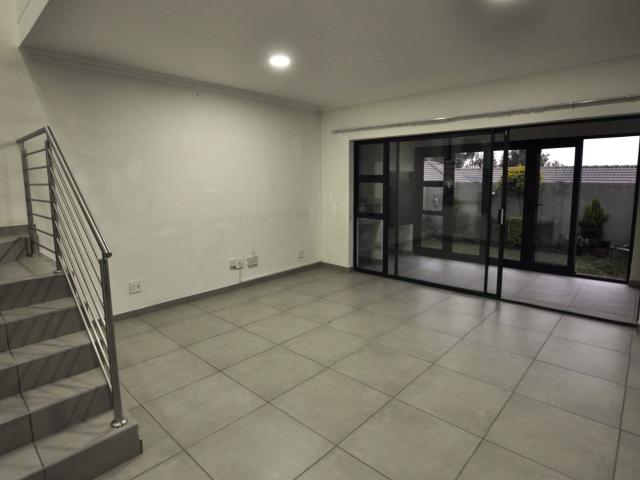 Townhouse for sale in Nooitgedacht, Gauteng