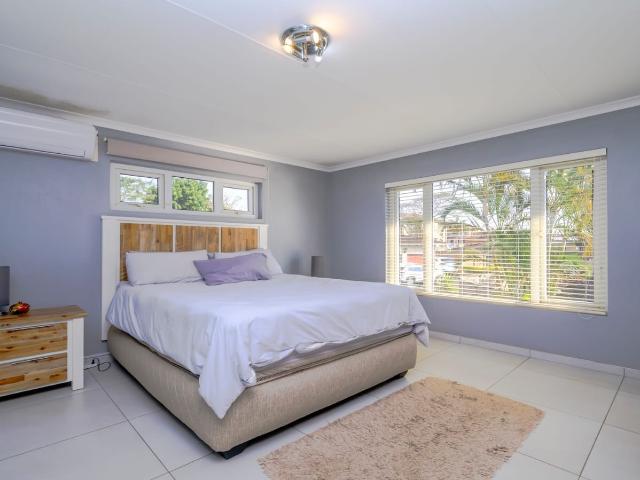 Townhouse for sale in Amanzimtoti, Kwazulu-natal