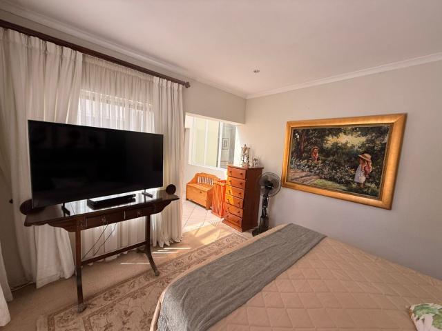 Townhouse for sale in Vosloorus, Gauteng