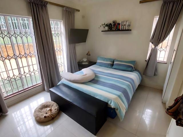 Townhouse for sale in Vosloorus, Gauteng