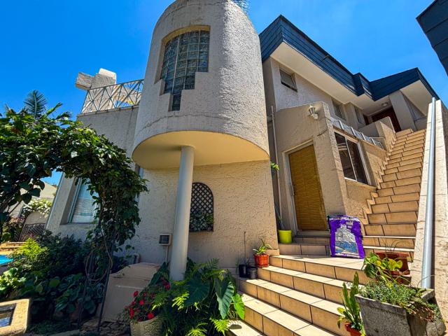 Townhouse for sale in Vosloorus, Gauteng