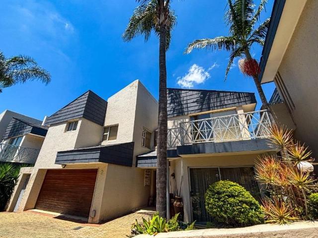 Townhouse for sale in Vosloorus, Gauteng