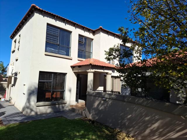 Townhouse for sale in Ekurhuleni, Gauteng