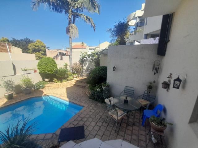 Townhouse for sale in Vosloorus, Gauteng