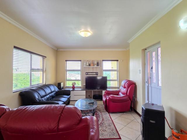 Townhouse for sale in East London, Eastern Cape