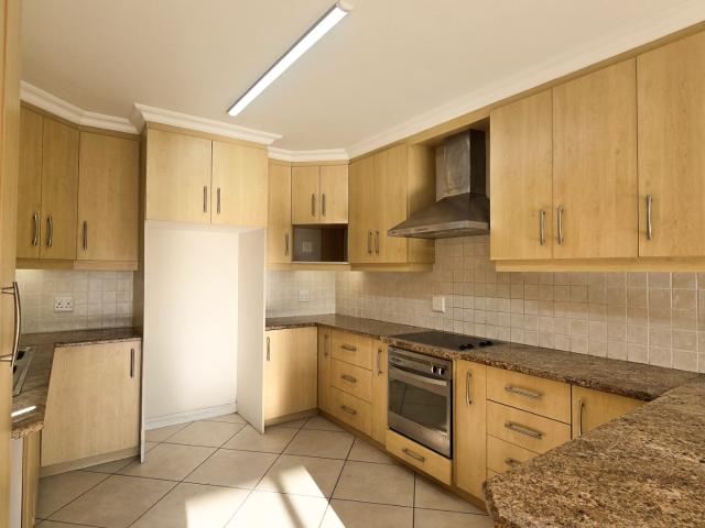 Townhouse for sale in East London, Eastern Cape