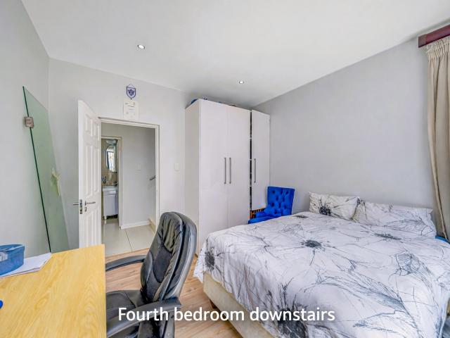 Townhouse for sale in Nooitgedacht, Gauteng