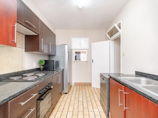 Townhouse for sale in Vosloorus, Gauteng