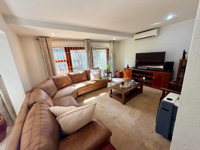 Townhouse for sale in Vosloorus, Gauteng