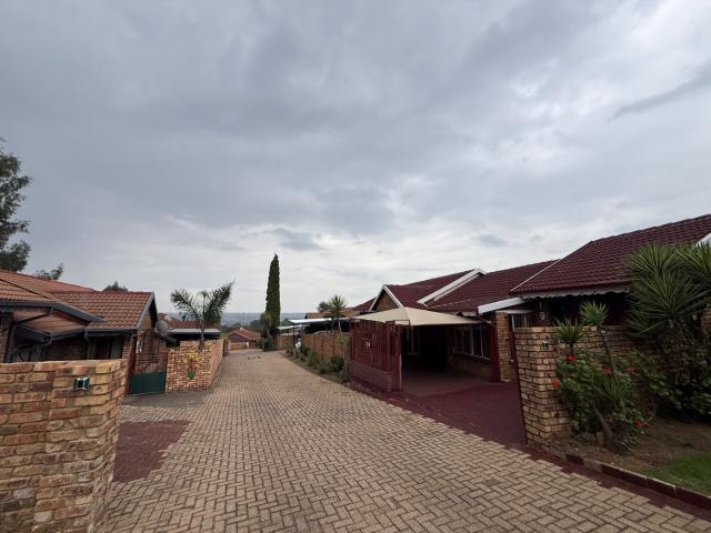 Townhouse for sale in Witbank, Mpumalanga