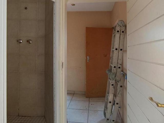 Townhouse for sale in Vosloorus, Gauteng