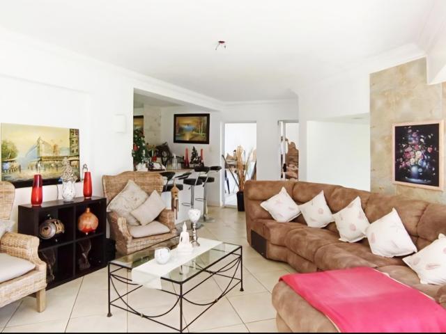 Townhouse for sale in Vosloorus, Gauteng