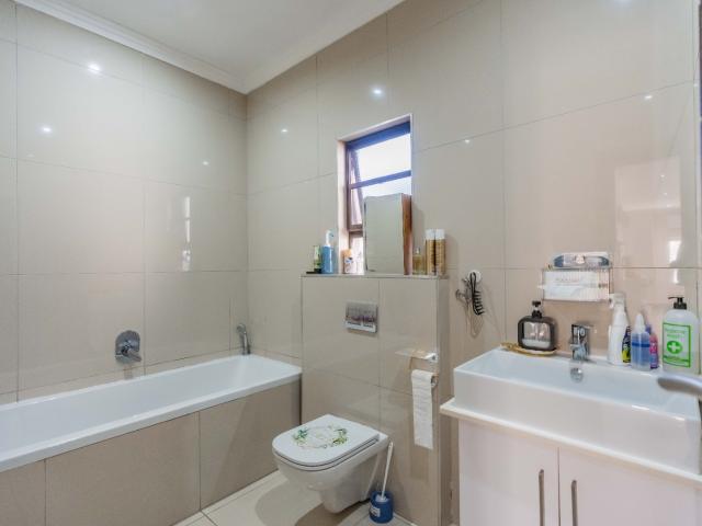 Townhouse for sale in Umhlanga, Kwazulu-natal